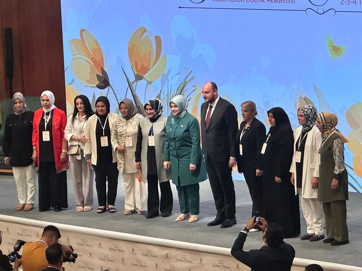 Türkiye 2.’si Malatya ! ❤️

Üye çalışmalarımızda gösterdiğimiz bu başarıda emeği olan yürütme ve yönetim kurulu üyelerimize, 13 İlçe Kadın Kolları Başkanımıza teşekkür ediyorum.

#Malatya ’nın AK Kadınları olarak durmadan, yorulmadan, aynı azim ve kararlılıkla yolumuza devam