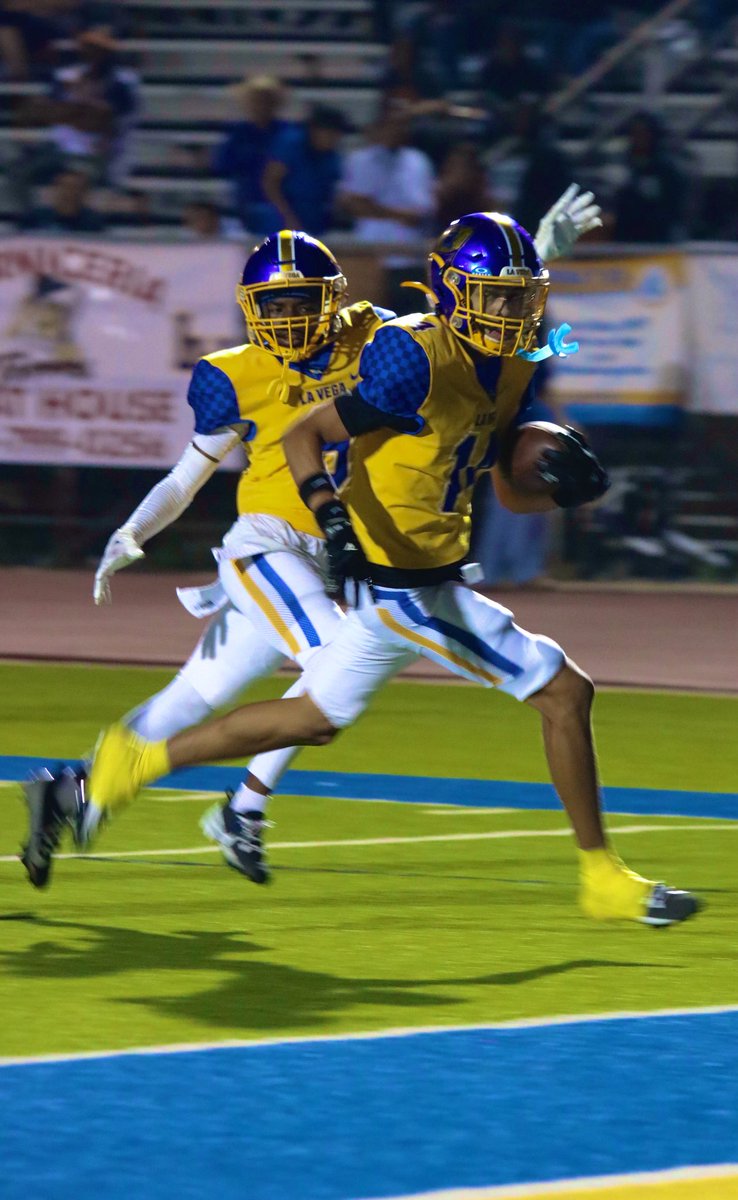 REC-24
YARDS-306
AVG-12.8
TD-3
GOING INTO SENIOR YEAR ‼️