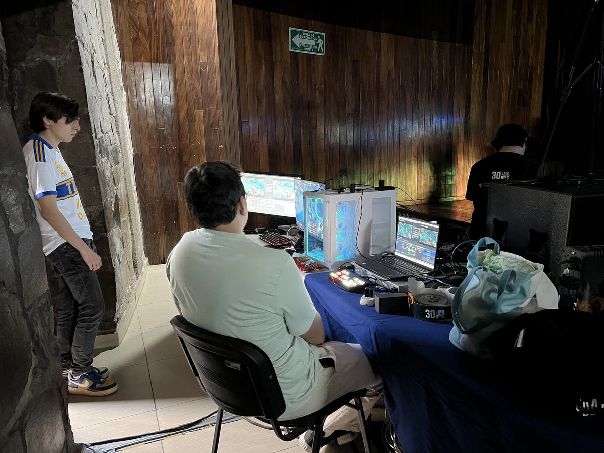 Llelyplay #DeepCool (@llelyplay) on Twitter photo LIGA UDG ESPORTS ⚡️
Producción: @llelyplay <a href="/DiegoHW/">Diego Guerrero</a>
Broadcast: <a href="/udg_oficial/">Universidad de Guadalajara</a>
#CorazónDeLeón LIGA UDG ESPORTS ⚡️
Producción: @llelyplay <a href="/DiegoHW/">Diego Guerrero</a>
Broadcast: <a href="/udg_oficial/">Universidad de Guadalajara</a>
#CorazónDeLeón