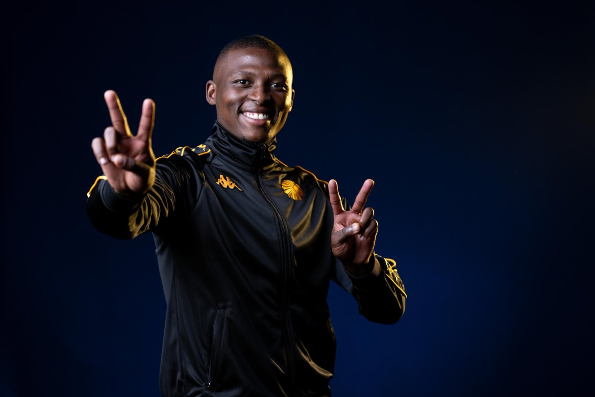 kagiso8210's tweet photo. @thulaniskosana3 @KaizerChiefs 🤣🤣🤣🤣 take it easy there at Heart @Dona. Ka lerato la diski ngwaneso.. https://t.co/aEkghkm1ad