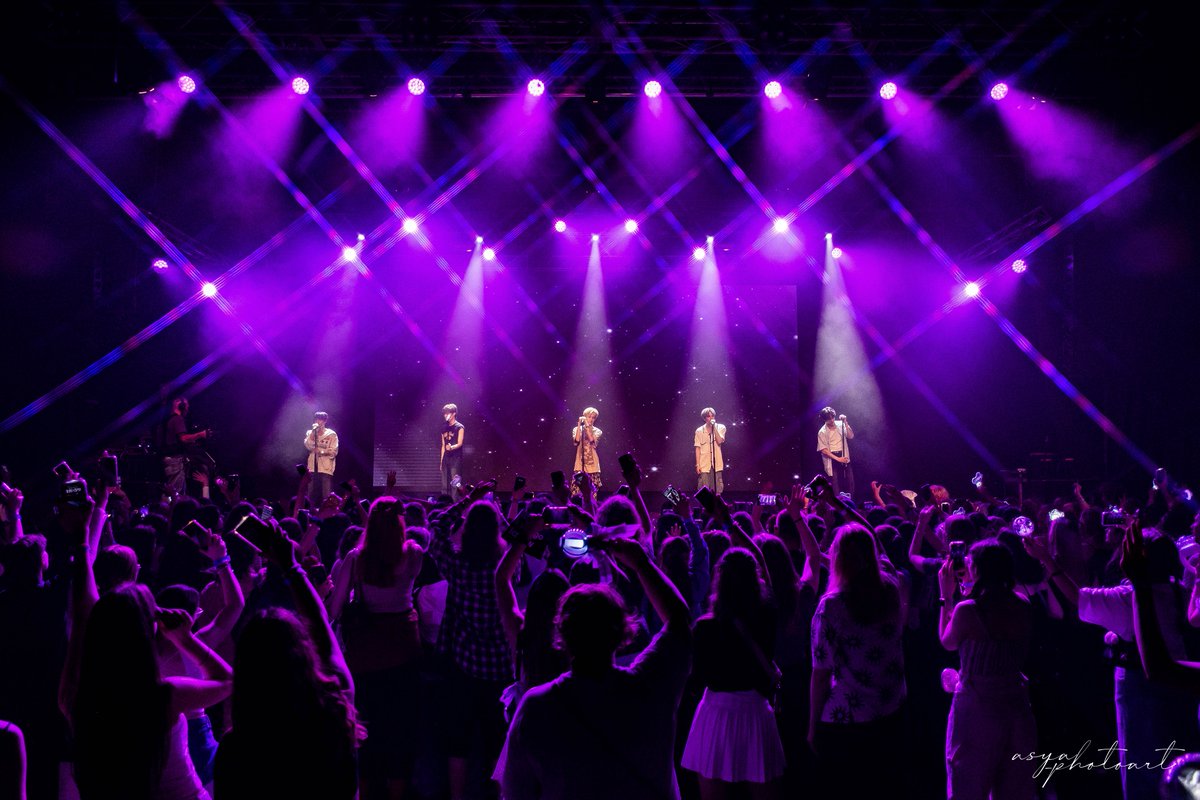 ViewoftheArts's tweet image. MUSIC - ONE PACT: NEXT HORIZON in WARSAW
One Pact in Poland was absolutely incredible!
📸 Images © Asya Photoart
#ONEPACT #원팩트
#NEXT_HORIZON #viewofthearts #Warsaw #One_Pact_in_Poland
