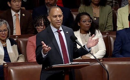 #Resist #CombatTrumpism #WinTheVote26 #VoteBlue #wtpBLUE WE THE PEOPLE wtp2779
 
Leader Hakeem Jeffries (D-NY) is using the "magic minute" to stall the vote to pass the Big, Ugly Bill. He is reading stories of constituents who will be affected negatively if this bill is passed