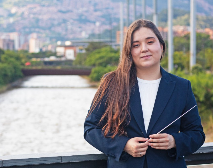 Ana María Patiño-Osorio, nueva directora titular de la Orquesta Filarmónica de Medellín

<a href="/Filarmed/">Orquesta Filarmónica de Medellín</a> 
Más detalles aquí ifmnoticias.com/ana-maria-pati…