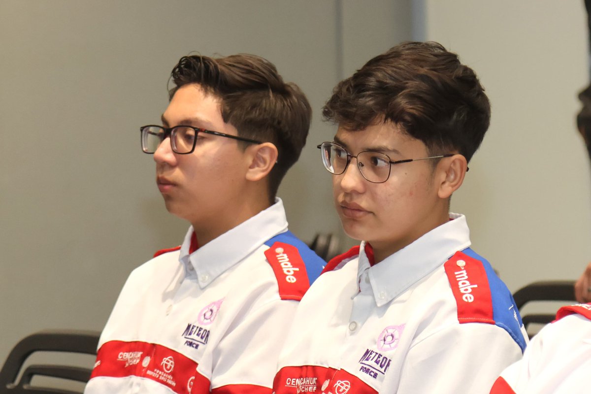 educacionqro's tweet image. ¡Orgullo queretano! Nuestro estado recibió a directores de todo México durante la Segunda Reunión Nacional del Sistema @CONALEPQRO 
Un encuentro que marcará un antes y un después: se firmó un convenio con la Asociación Mexicana de Distribuidores de Maquinaria Este encuentro…