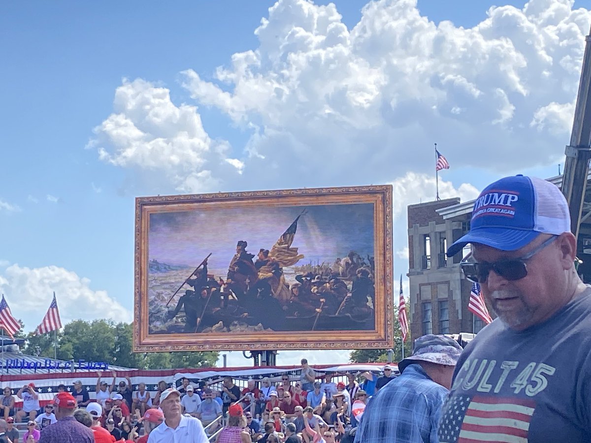 JohnTrottaIV's tweet image. Awesome set design here at the “America 250” rally in Des Moines. I guarantee you there’s no place in the country more patriotic right now than right here at the Iowa State Fairgrounds.
(Still 4 HOURS until Trump takes the stage and the crowd just keeps growing!)
