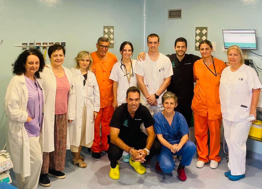 Maite Rio (@rrtechu) on Twitter photo Hoy hemos realizado el primer procedimiento con crioEBUS en <a href="/Neumologia_HUG/">Neumología Hospital Universitario de Getafe</a>. Agradecimiento al resto del equipo y a los dos grandes referentes en la técnica <a href="/MiguelAriza83/">Miguel Ariza Prota</a> y <a href="/jpallaresneumo/">Javier Perez Pallares #Neumologia</a> que nos han acompañado. Avanzamos. Medicina más precisa y menos invasiva.👌🏽 Hoy hemos realizado el primer procedimiento con crioEBUS en <a href="/Neumologia_HUG/">Neumología Hospital Universitario de Getafe</a>. Agradecimiento al resto del equipo y a los dos grandes referentes en la técnica <a href="/MiguelAriza83/">Miguel Ariza Prota</a> y <a href="/jpallaresneumo/">Javier Perez Pallares #Neumologia</a> que nos han acompañado. Avanzamos. Medicina más precisa y menos invasiva.👌🏽