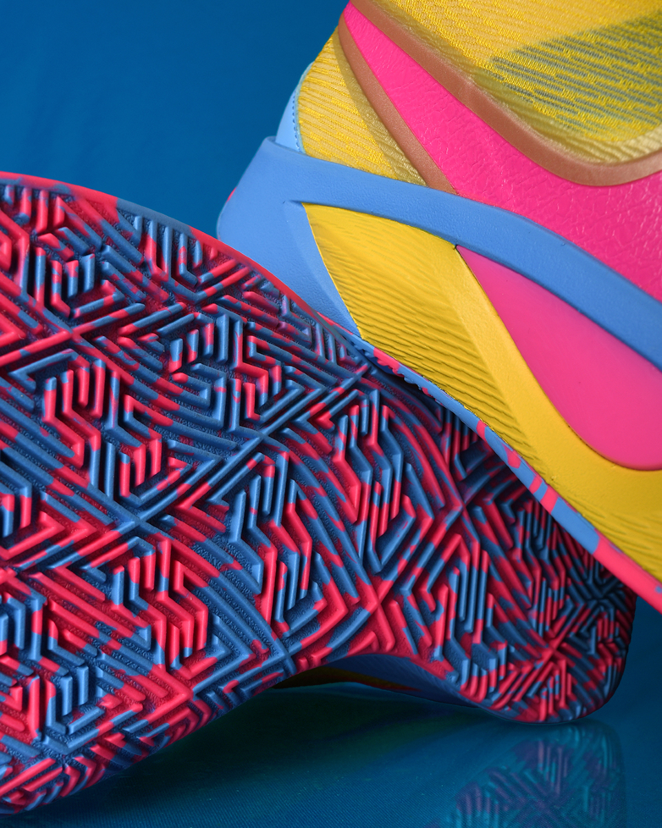 nbastorear's tweet photo. 📍 Las zapas que mezclan dulzura y potencia están acá. Candy Funhouse de Giannis. Zoom Freak 6🔥
#NBA #NBAStore #Giannis #CandyHouse #SemanaDeLaDulzura https://t.co/Bk00dWYA0V