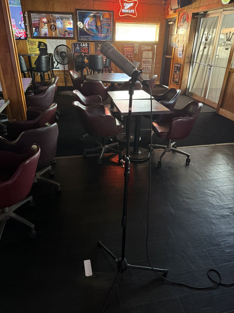 One hour til show time! 

Join us for Kappy’s 30th on-air anniversary starting at 4 on <a href="/600espnelpaso/">600 ESPN El Paso</a> 

The rare mic stand is out for listeners and guests to stop by and raise a toast to Steve 🍻

📍4119 N. Mesa 
⏰ 4-7 PM
Listen live: 600espnelpaso.com/listen-live