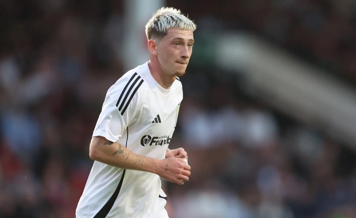 So it seems that Hull City who we were being told were in for McBurnie, O’Brien and Louie Barrie from Villa. 

Turns out they can only sign free transfers now. 

How times change. 

Best of luck 👍

<a href="/HullCity/">Hull City</a> #ChampionshipNews #EFL