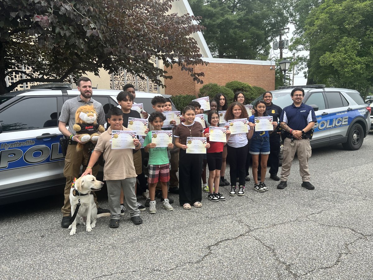 DARE Camp = complete success! 🙌
Our campers had a great week, earned awards, and even got a visit from Chief Towers! 👮‍♂️🏅

Proud of this awesome group of kids! 💙

#DARECamp #HyattsvillePD #YouthEmpowerment