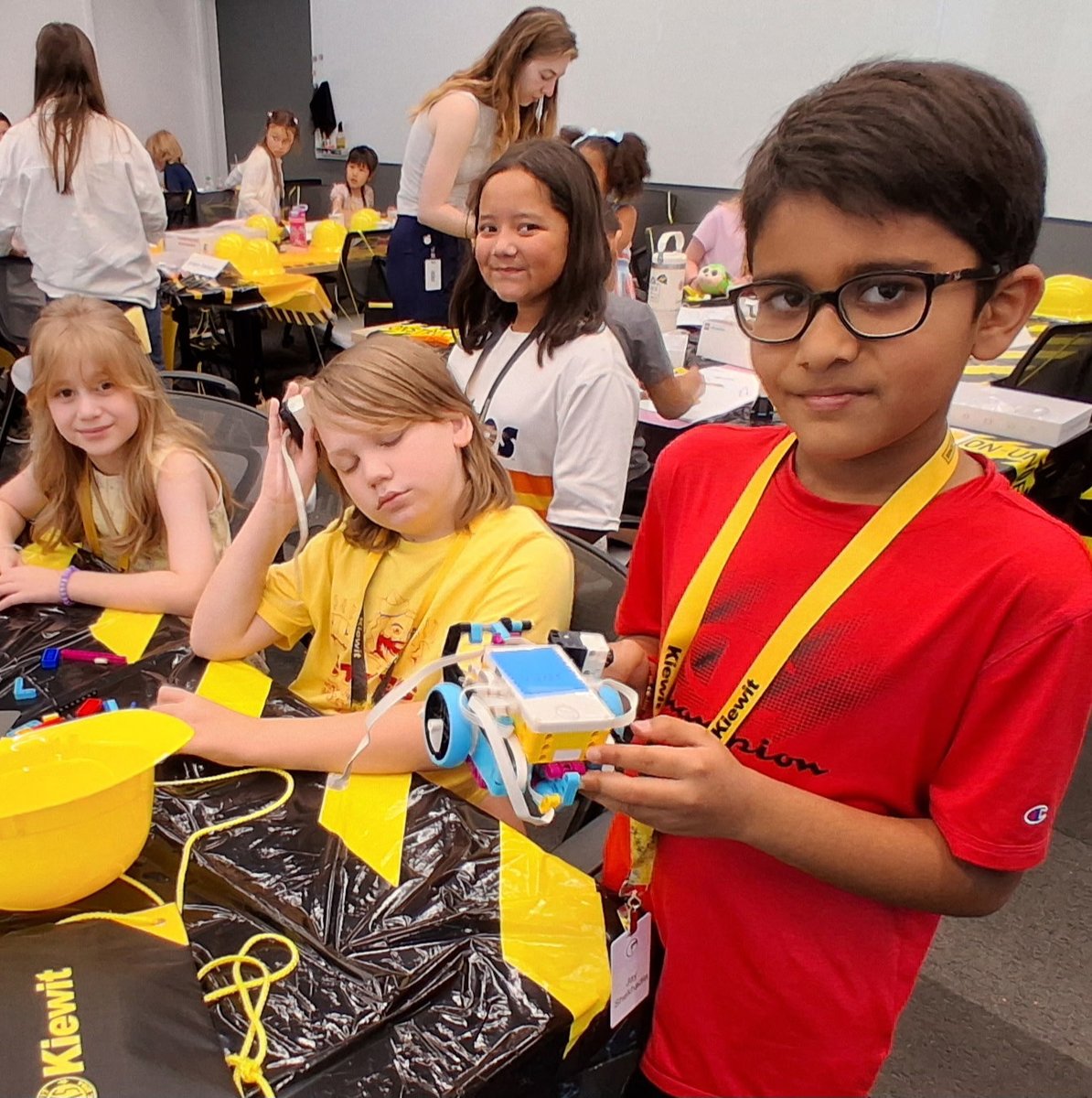 FIRSTinTexas's tweet image. Future engineers in the making! 🚀 Kiewit Engineering Group, Inc. hosted an unforgettable Bring Your Kid to Work Day featuring hands-on fun with FIRST LEGO League. 

#STEMEducation #FIRSTinTexas #KiewitEngineering
