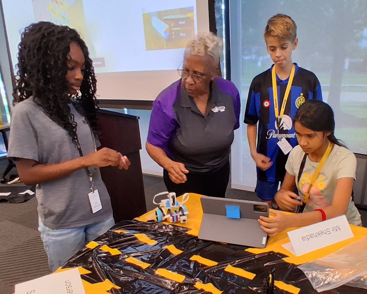 FIRSTinTexas's tweet image. Future engineers in the making! 🚀 Kiewit Engineering Group, Inc. hosted an unforgettable Bring Your Kid to Work Day featuring hands-on fun with FIRST LEGO League. 

#STEMEducation #FIRSTinTexas #KiewitEngineering