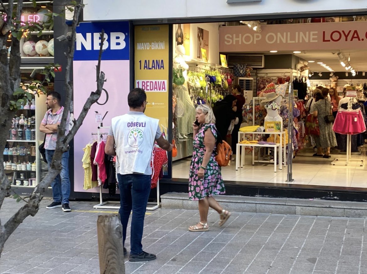 DEMistanbulemek's tweet image. Asgari ücrete zam ve emeklilere insanca yaşanabilir ücret sloganıyla Kadıköy, Bakırköy ve Avcılar İlçesi’nde yapılan çalışmalarımız devam ediyor.