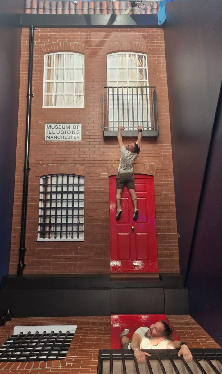 oldmachar's tweet image. 7. Manchester Museum of Illusions #OldmacharActivitiesWeek2025