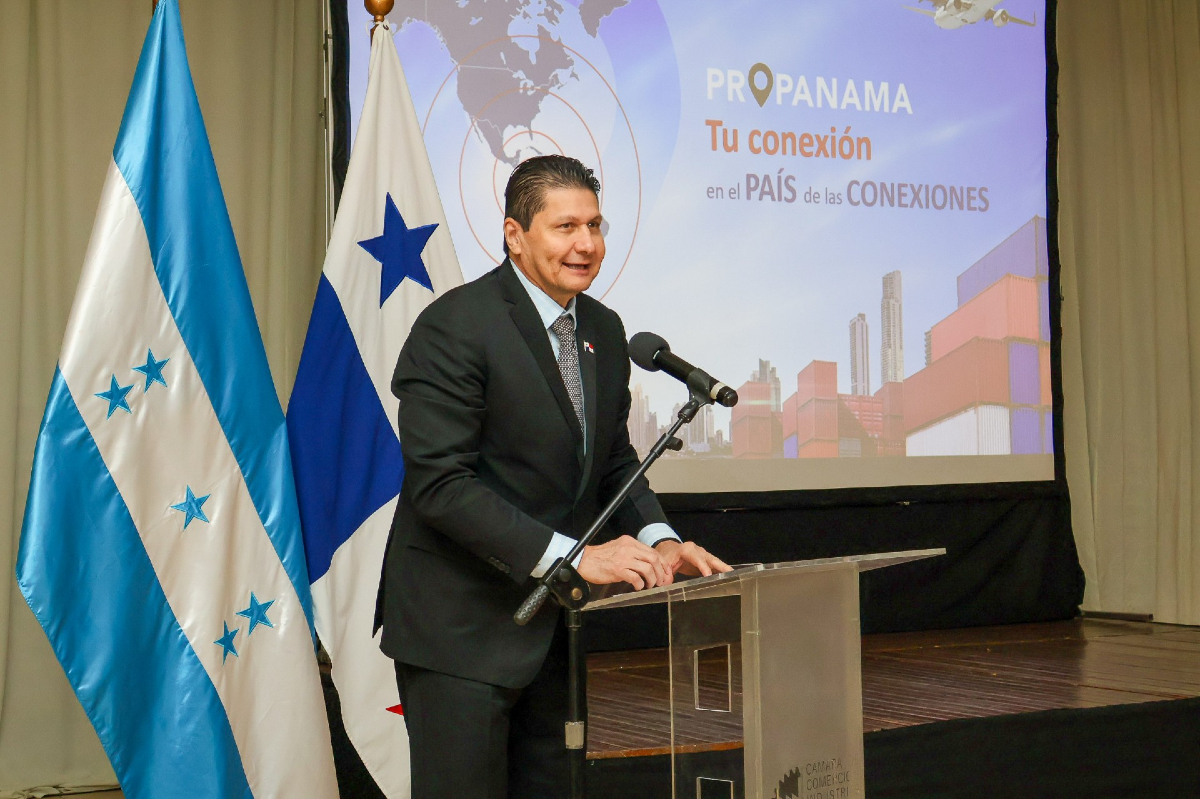 Panamá continúa posicionándose CON PASO FIRME como un hub estratégico para la inversión extranjera. Como parte de nuestra misión comercial en Honduras, participamos de conversatorio con empresarios locales interesados en expandir sus operaciones hacia nuevos mercados.