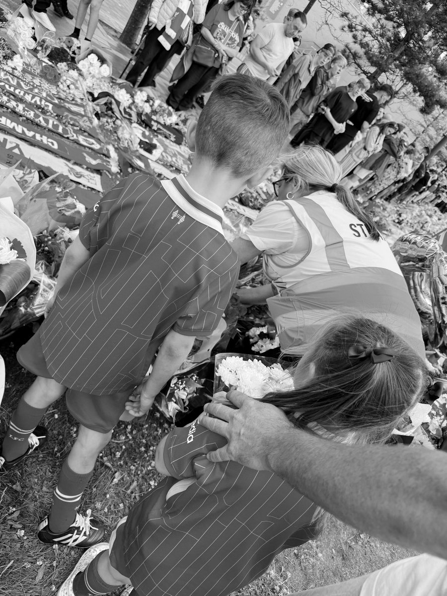 Jewbec's tweet image. 🕊️🤍