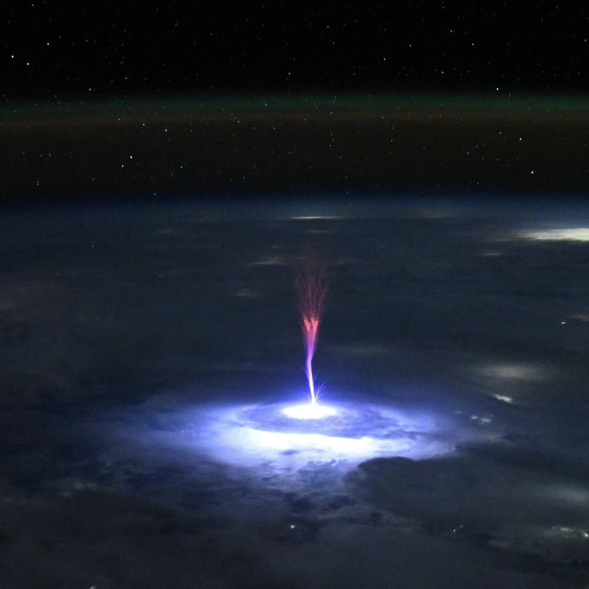HustleBitch_'s tweet photo. 🚨 BREAKING: WHAT THE HELL JUST EXPLODED UPWARD FROM EARTH?

NASA astronauts just caught a rare 'Sprite', a violent burst of energy blasting upward from a thunderstorm into space.

They say it's a "Transient Luminous Event."
Rare. Harmless. Natural.
But what if it's not?

Not weather.
Not natural.
That’s an atmospheric breach.

Now add this:
* Phantom thunder & strange sky noises across the U.S.
* Planes falling from the sky
* Bizarre weather everywhere

They say it’s all random.
Geoengineering is real. But what if this is just the cover story for something way more dangerous like HAARP?

This isn’t weather.
It’s atmospheric warfare.

📸 NASA / Nichole Ayers