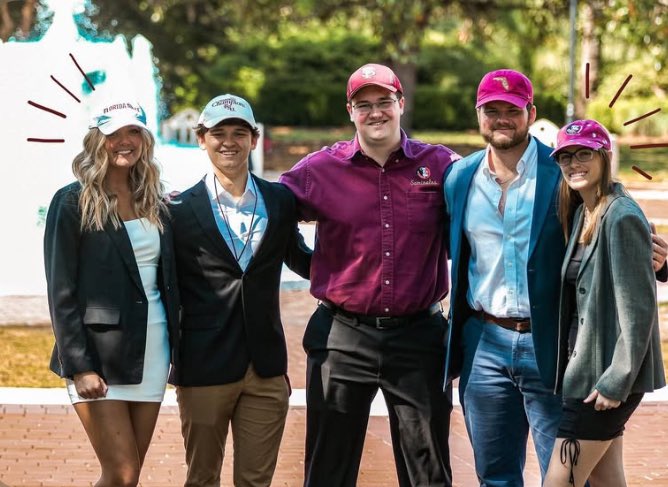 jackoliaro's tweet photo. thank you, florida state 🔥🍢

four years of school and the first year of my career, i couldn’t be more proud and grateful for everyone I met and all of the memories made along the way.

next stop: where it all began 🐝 https://t.co/XaQA164COp