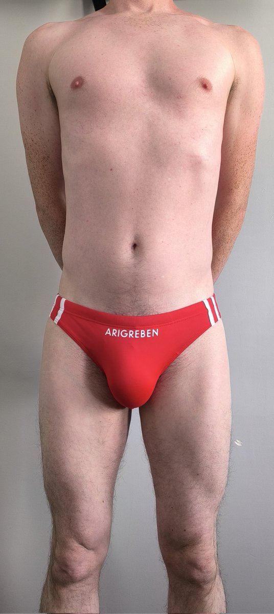 BulgeChef's tweet photo. Would I make a good swimmer? https://t.co/7hxPTfx4sE