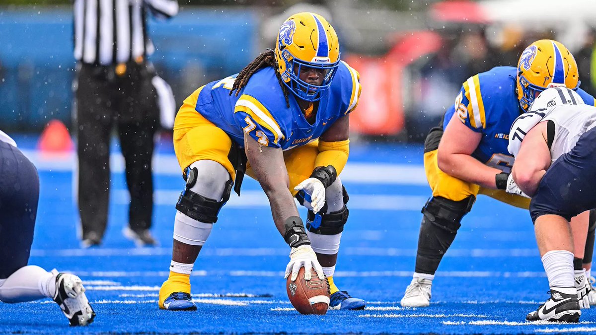 Quandrebrooks7's tweet image. Blessed to receive an offer from the University of New Haven @CoachCirino21 @CoachJZamot @coach_pow @Coach_A_Brunori @Coach_EDavis @DLive1087 @CoachKWorden
