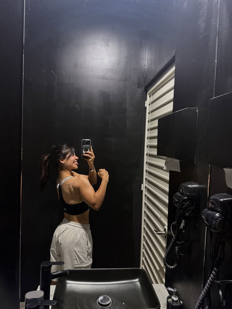 alanasource's tweet image. Alana 💪