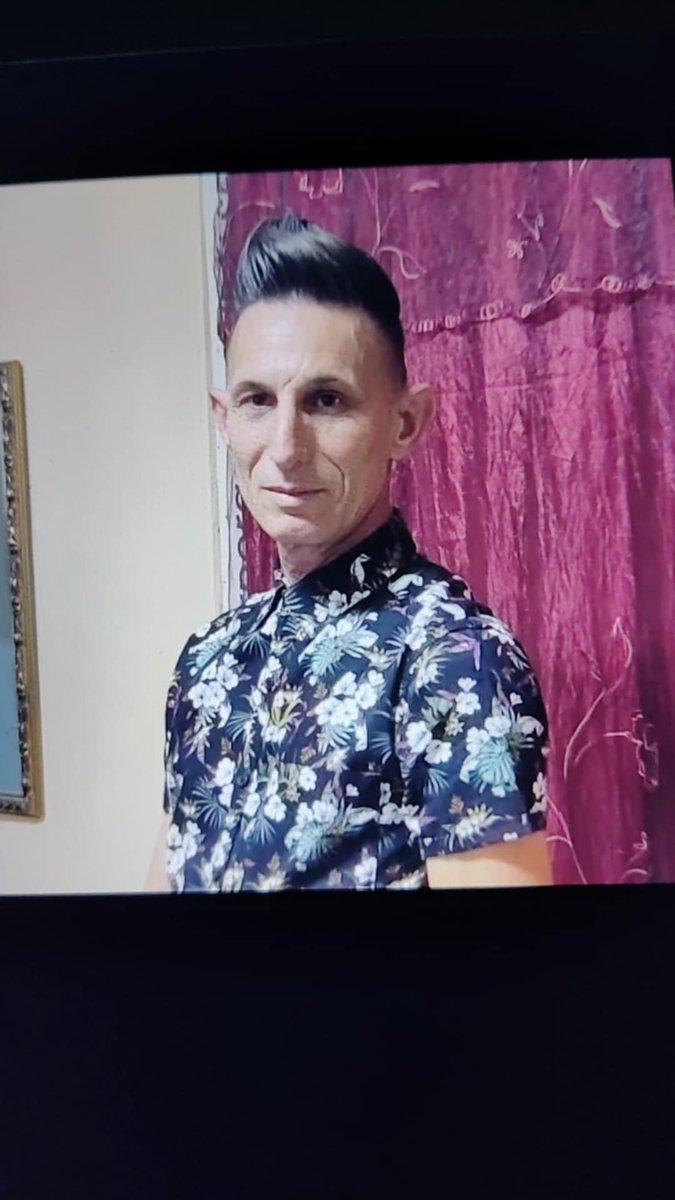 PATRICI94235715's tweet photo. @MesaYanko Hablan de Estados Unidos,este trabajador de vivienda #SantaClara vandalizó la casa de mi amiga Iliana, ella hizo la denuncia en @FGR_Cuba @FP_VillaClara en @ONBC_CUBA y no fue sancionado. De que justicia ⚖️ hablan , cuando Cuba se cae a pedazos https://t.co/MtVU0kQhYZ