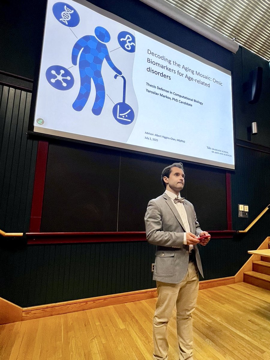 MarkovYaro's tweet photo. Successfully defended my PhD in Computational Biology at Yale! 🎓@YaleCBB @yalegsas 

Thanks to my committee, labmates, and everyone who supported me through the aging process -- both scientific and personal 🙂 https://t.co/fjqxY0Cls6