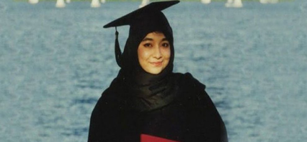 Pakistanlı bilim kadını Dr. Afiye Sıddıki, ABD hapishanelerinde 8129 gündür esaret altında.

Maddi manevi işkence gören 
#AfiyeSıddıkiyeÖzgürlük  istiyoruz!