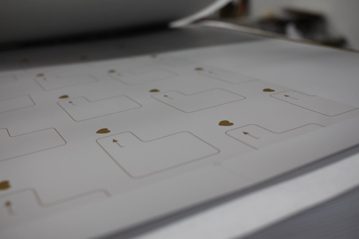 Bota pra rodar, Ruth! Ouve o som das máquinas? É “Computer Love” vindo aí! 

Já na pré-venda na Banca Tatuí (com frete grátis e brinde)

bancatatui.com.br/produtos/compu…