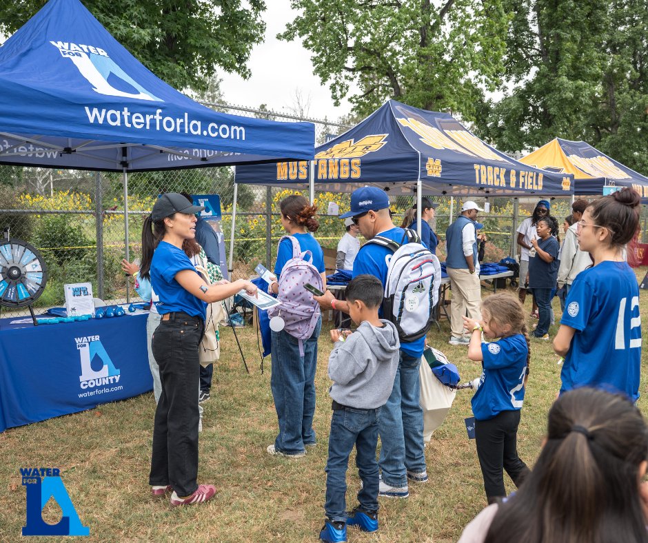 WaterForLA's tweet image. Check out LA’s favorite baseball club having a ball, featuring fun activities for families and kids of all ages. #WaterforLA #DodgersFoundation