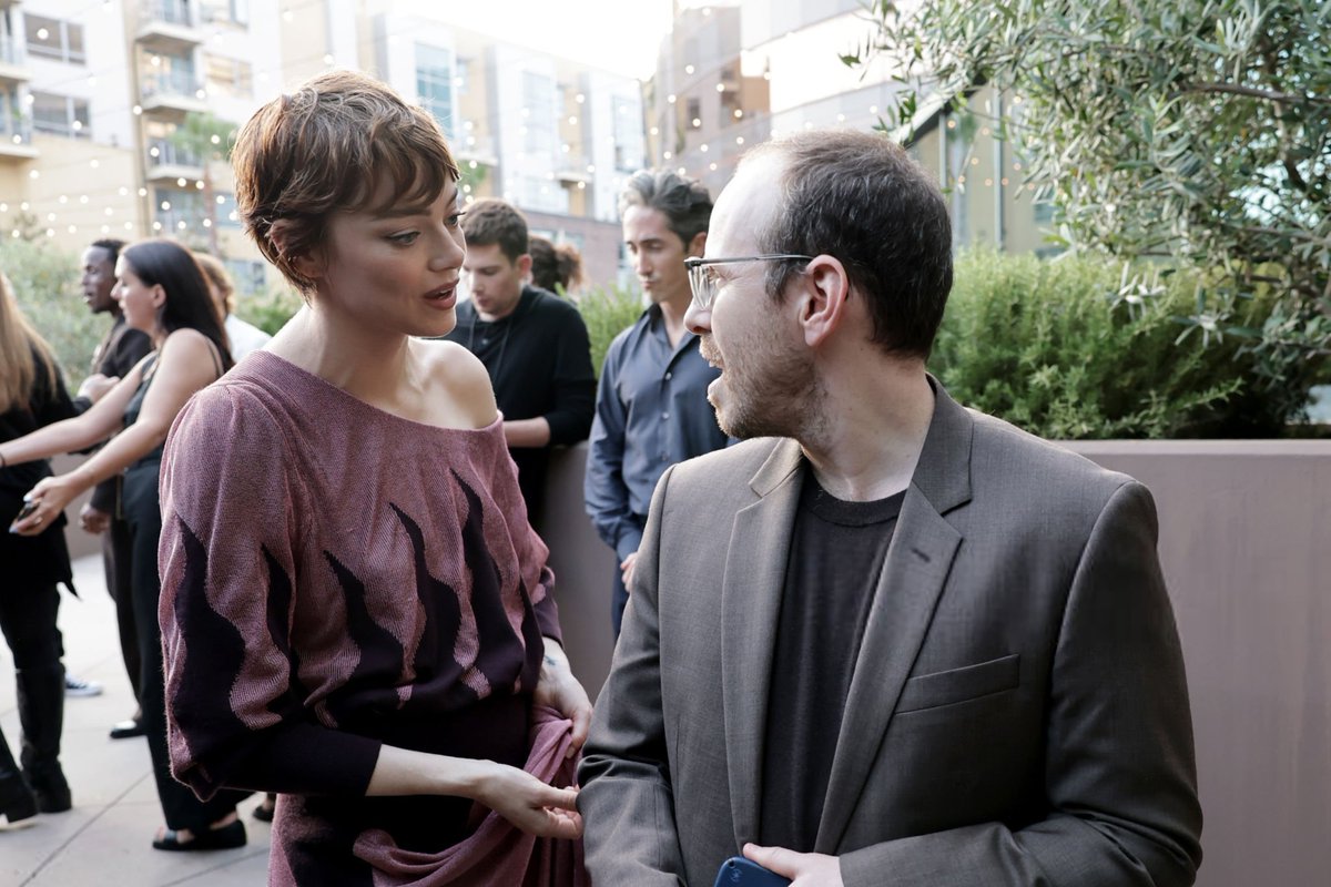 stonebrcom's tweet image. 182 HQs de Emma Stone na première de 'Eddington' em Los Angeles no dia 26/06! emmastonebrasil.com/galeria/thumbn…