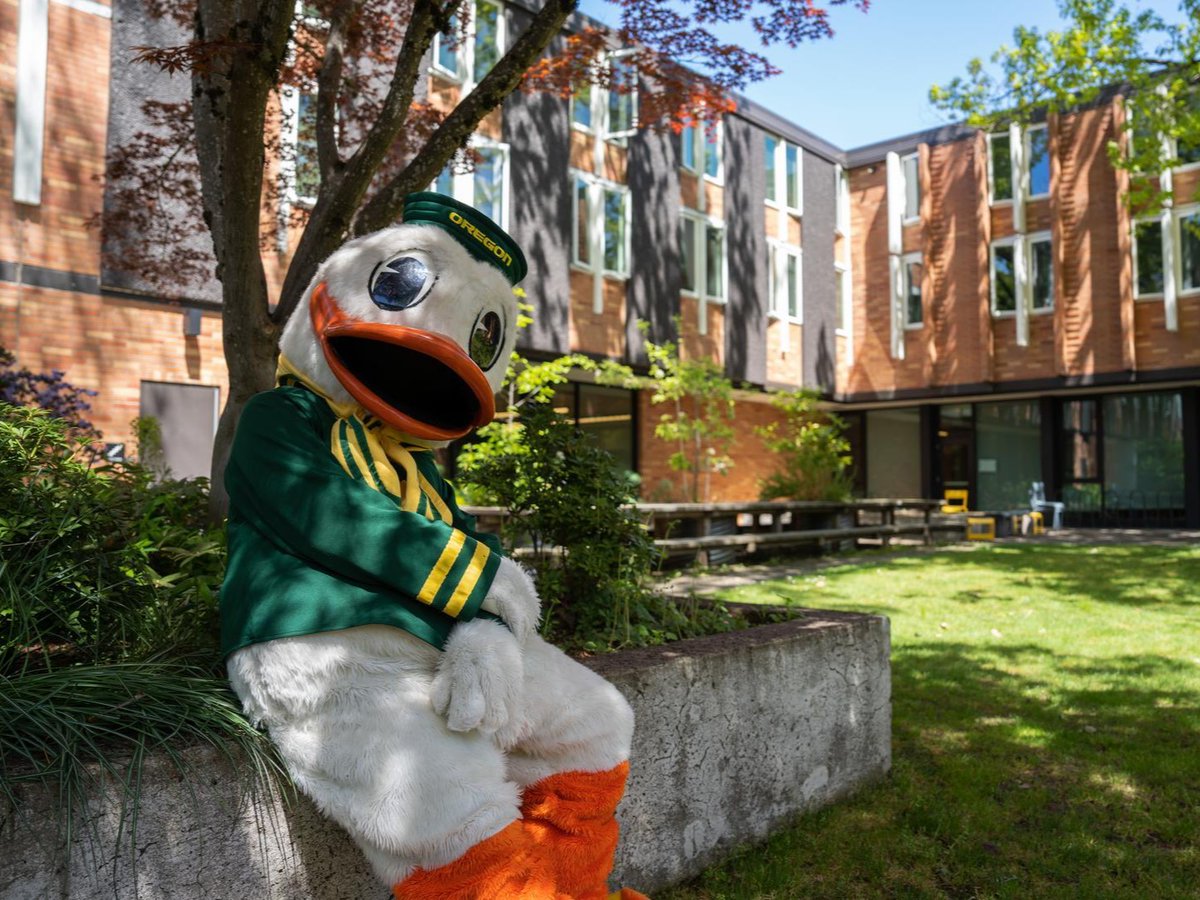 Campus celebrities spotted. ️🦆
