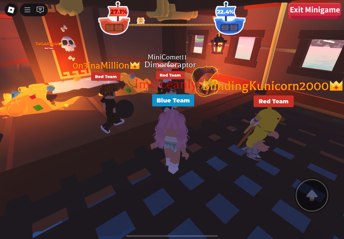 OceanlyandPanda's tweet image. Tested a future minigame in Adopt Me (Summer event?)

⚓️sink the other team’s boat using cannonballs
🏴‍☠️claim treasure chests from the other boat (like capture the flag)
⚔️use swords to fling the other team players
💧plug leaks in your boat to stop it from sinking