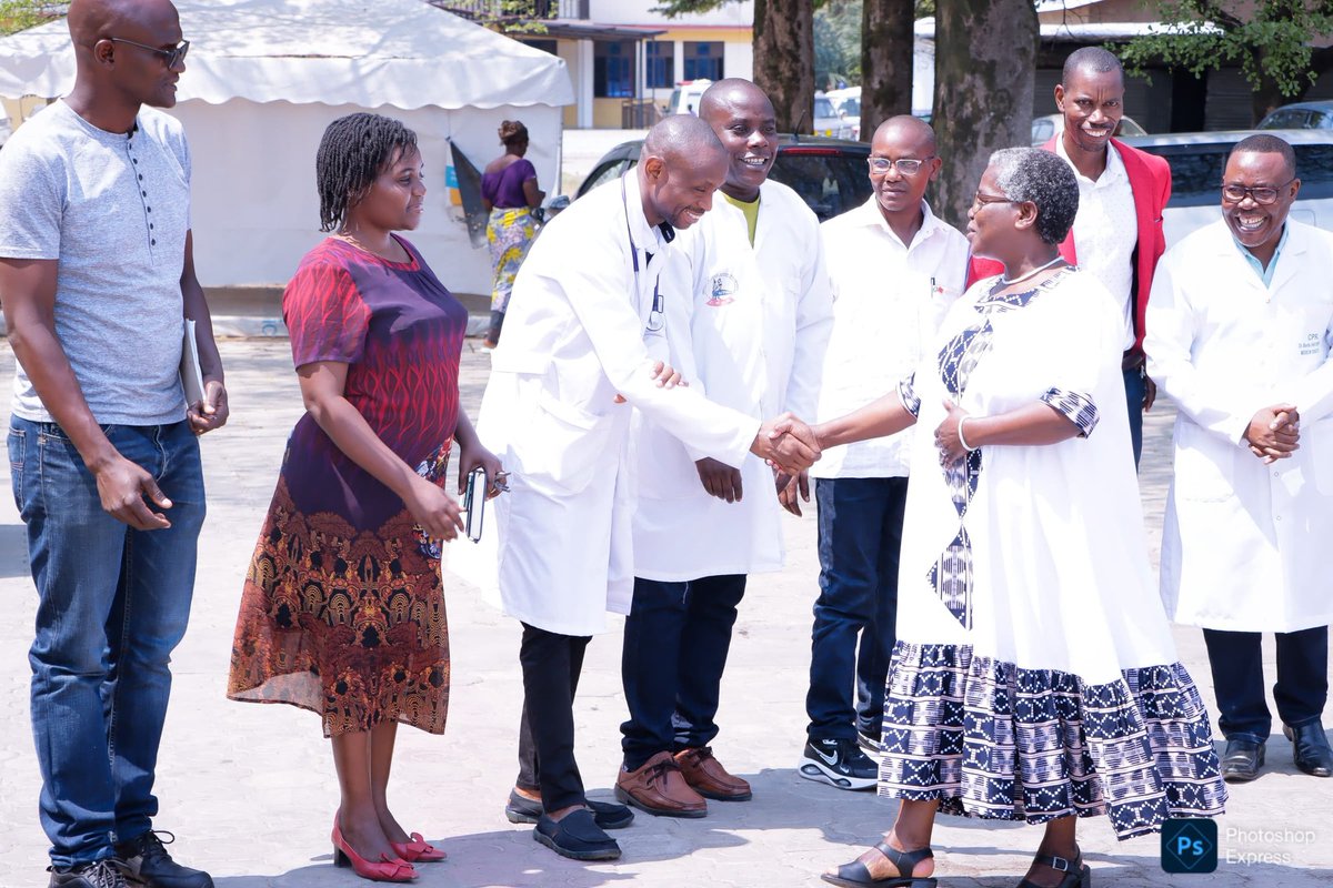 msp_burundi's tweet photo. L'objectif de cette visite était d'encourager l'équipe pour cette œuvre charitable. Signalons que cette activité est effectuée en collaboration avec la maison LE #BON #SAMARITAIN et l'association @action_bonne. https://t.co/8VXXKmwfSg
