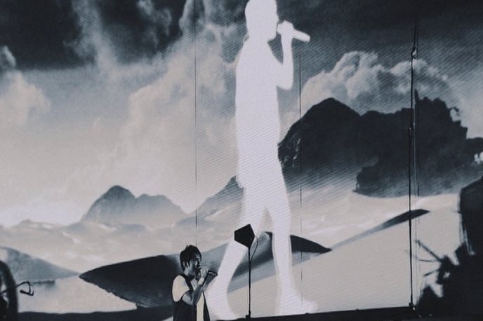 taka_mr_chil's tweet image. おはようございます☀

今朝も
寝転んでたい
そうぼやきながら
筋トレ☺

”夢はなくとも　希望はなくとも
　目の前の遥かな道を
　やがて何処かで　光は射すだろう
　その日まで魂は燃え”

#ALIVE

今日も暑そうだけど
さぁ　行こ～