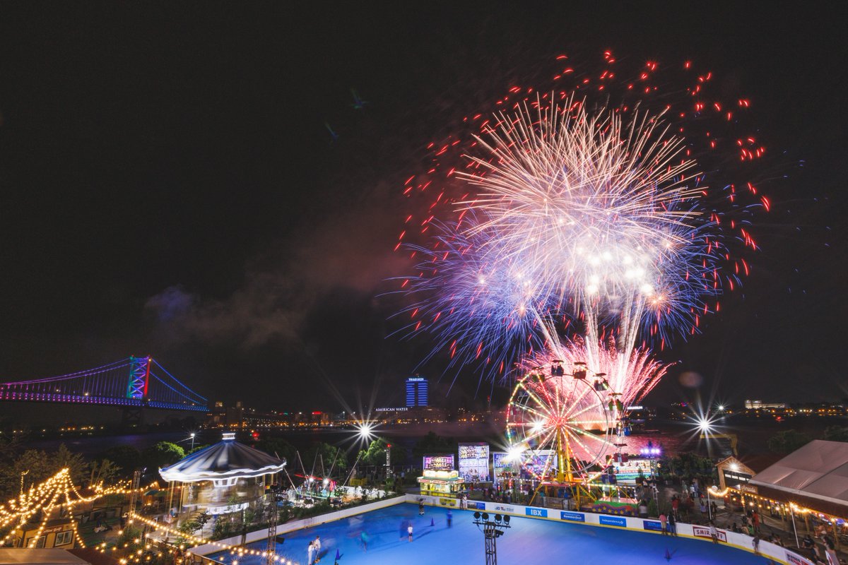 DelRiverWfront's tweet image. From fireworks to flea markets to funky dance moves, Independence Weekend on the Waterfront delivered! Thanks for making it a weekend to remember.  

Reminder: All Waterfront parks close at 5 PM on July 4.

bit.ly/3bbYSTp

#MyPhillyWaterfront #JulyFourthPhilly