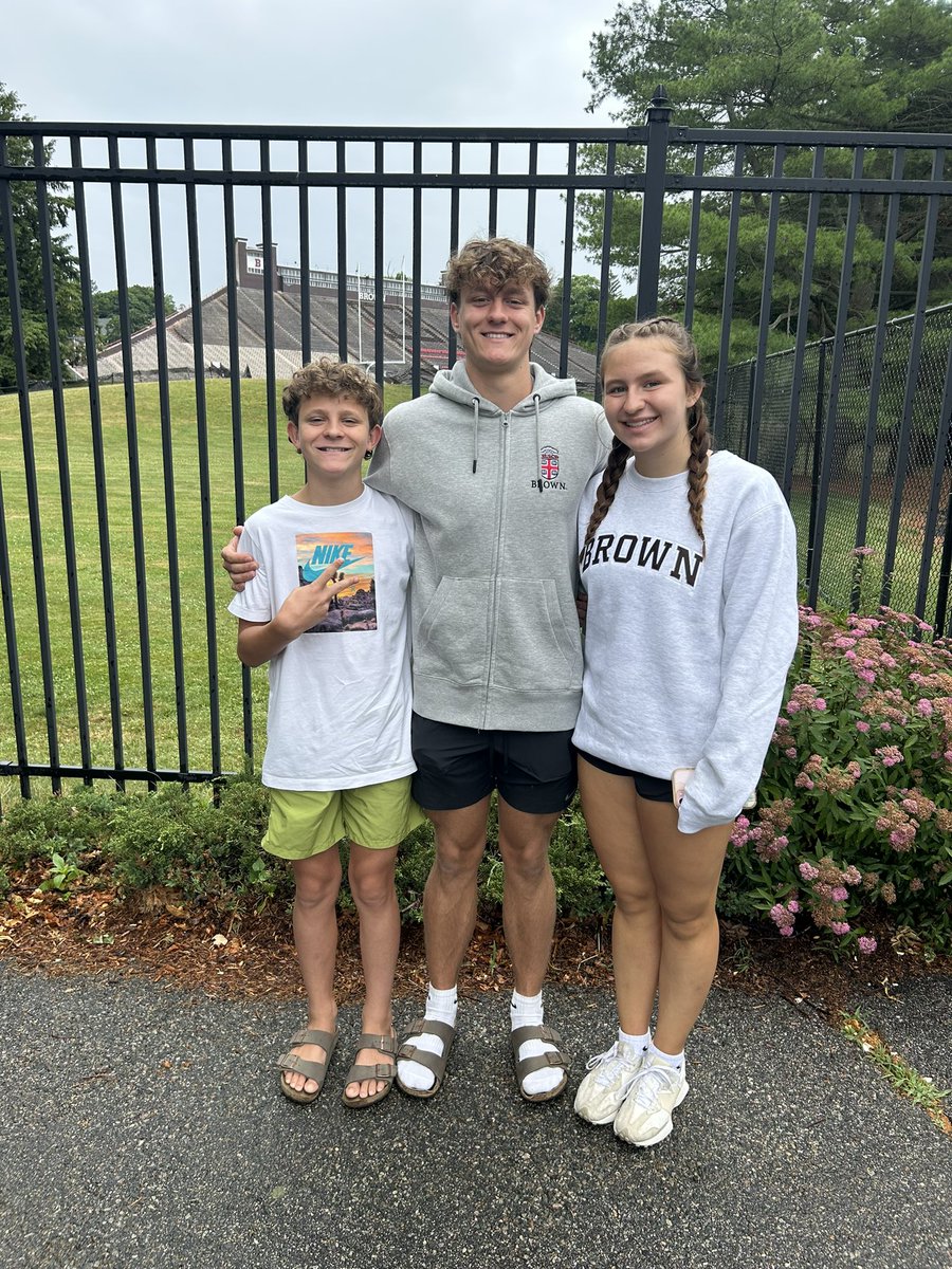 ColtonLess's tweet image. Last week’s college roadshow was extremely exciting! I’d like to thank @BrownU_Football for having me out to camp and to see the beautiful campus. The opportunity to receive your coaching tips and compete was greatly appreciated. 
@CoachBreiner @CoachPDeCapito @Berlin_Bears_FB…