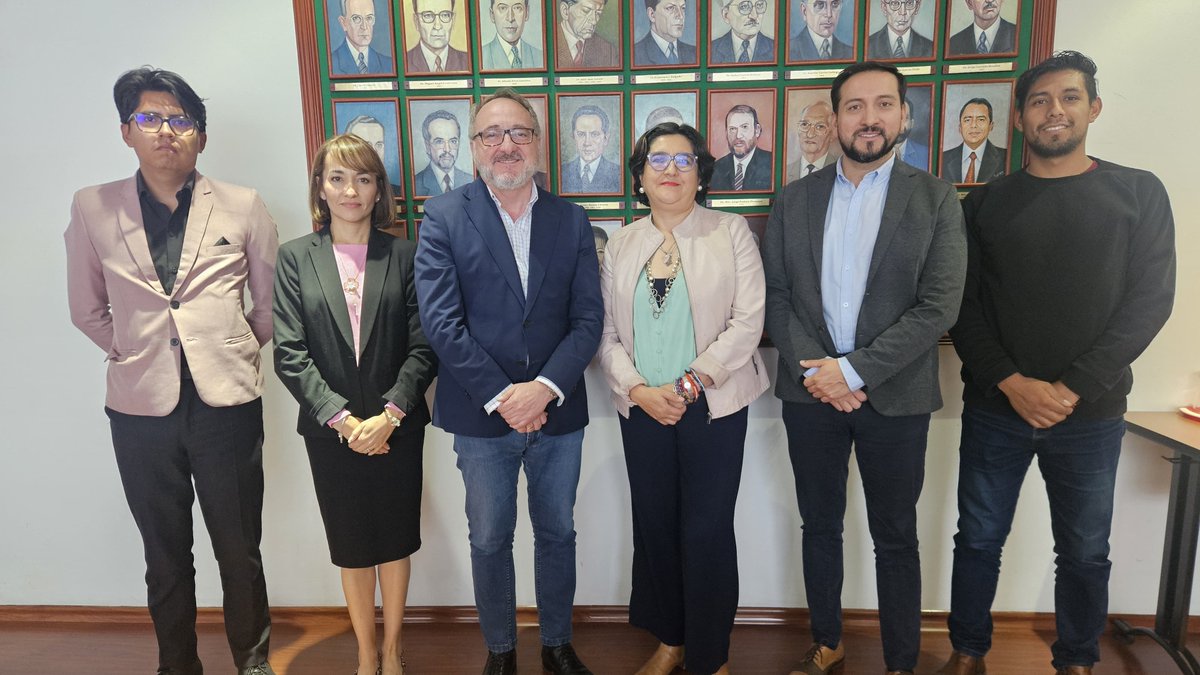 VISITA | 📍

El Dr. <a href="/HerreraGomez66/">Manuel Herrera Gomez</a>, Director Académico de Relaciones Internacionales de <a href="/UNIRuniversidad/">Universidad Internacional de La Rioja (UNIR)</a> y el Mgtr. <a href="/jorgeloayza25/">Jorge Loayza</a>, director de Programas Académicos de UNIR en Ecuador, mantuvieron una reunión de trabajo con la Dra. Solimar Herrera Garcés, Decana de la Facultad