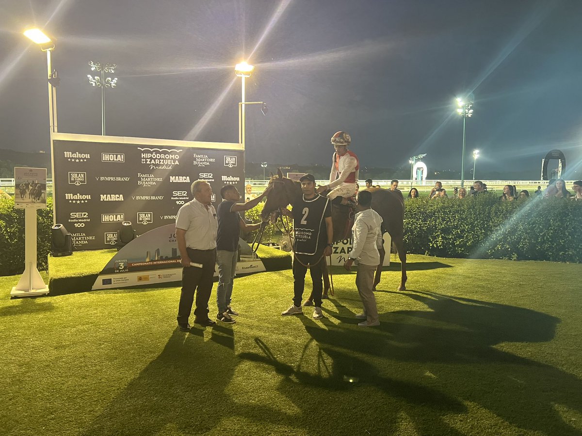Hipódromo de La Zarzuela tweet media