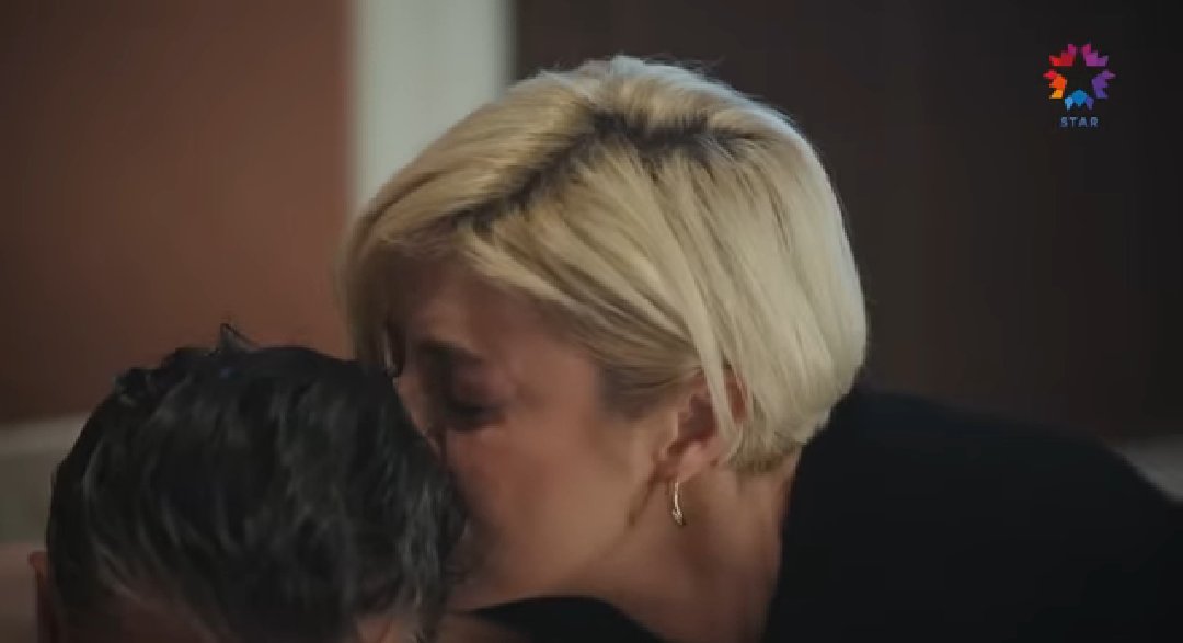 nkamila32's tweet photo. Process of transformation ened for OrGul too. Both of them realized something. They never really appreciated each other. So it's time to fix this.
#YalıCapkını #OrGul #emrealtuğ https://t.co/HXbozTh3GK