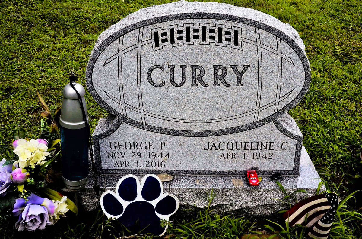 MikeViti's tweet image. George Curry. My high school HC was a legend & while I knew it, I didn’t understand it. I miss him & owe him the world:
- 6x State Champ
- 3x USA Today National Champ
- 9 undefeated seasons
- Leader, loyal & virtue driven man
- Why I went to West Point
- Why I became a coach