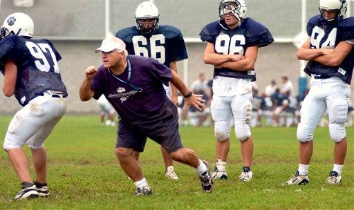 MikeViti's tweet image. George Curry. My high school HC was a legend & while I knew it, I didn’t understand it. I miss him & owe him the world:
- 6x State Champ
- 3x USA Today National Champ
- 9 undefeated seasons
- Leader, loyal & virtue driven man
- Why I went to West Point
- Why I became a coach