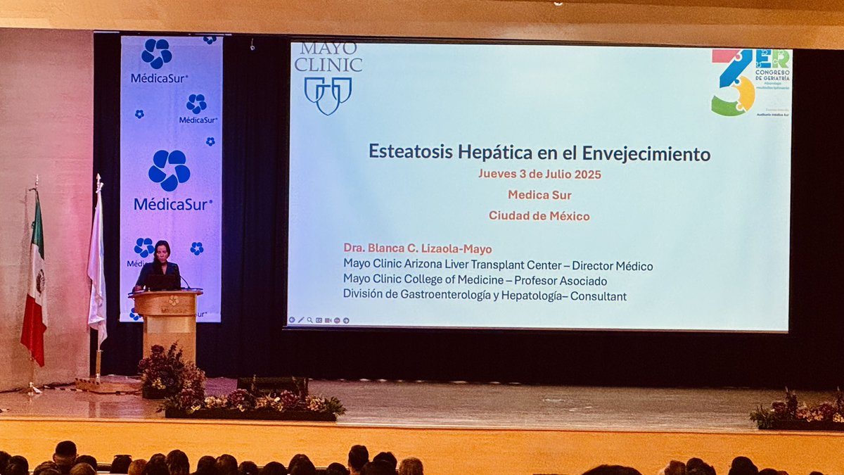 Blankmd22's tweet image. Muy agradecidas de haber sido invitadas al 3er Congreso Internacional de Geriatría en @medicasur donde hablamos sobre el trasplante de riñón y #MASLD en el adulto mayor. #MexicoCity #MedicaSur2025