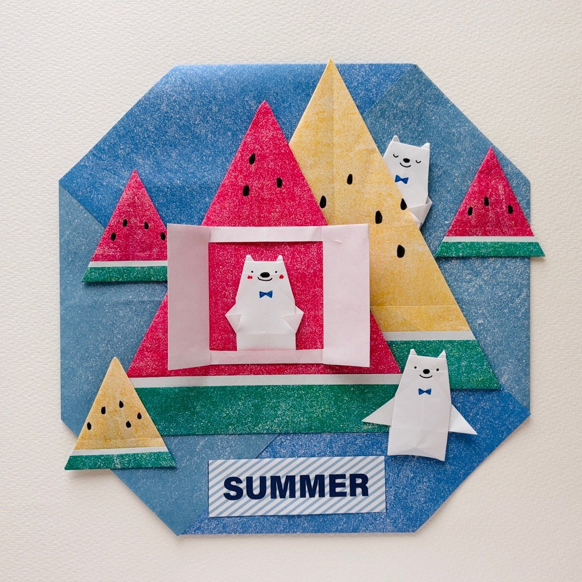 ７月の窓シリーズは「スイカハウス」にしてみました🍉