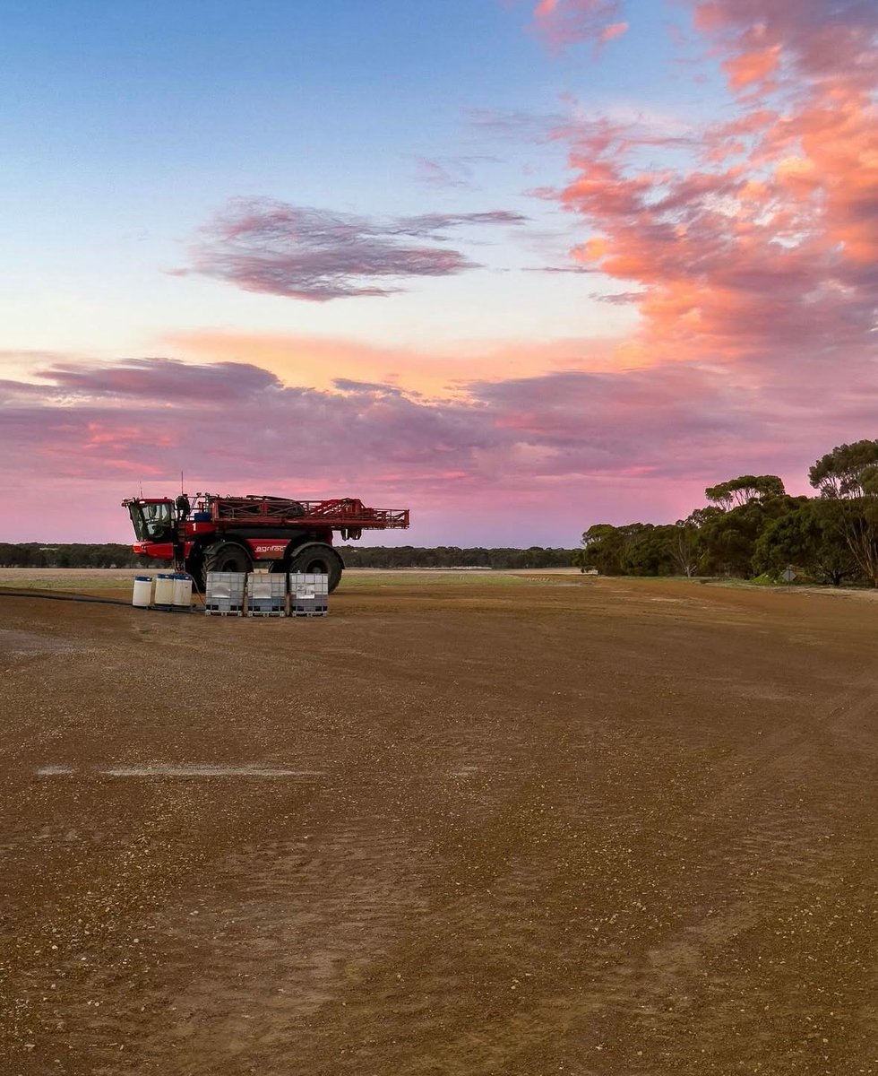 💬 Before you knock off, check in with a mate.
Farming's tough and you don’t have to do it all alone.
A quick “you good?” can go a long way. #Agrifac #AgrifacAu