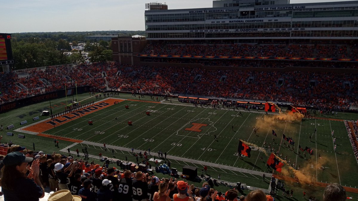 Another year, another game where Memorial Stadium isn't updated (Field was updated in 22, Wall in 23) 

Just the little things with my hometown team. 

Hopefully <a href="/EASPORTSCollege/">EASPORTSCollege</a> gets it right next year or patches it this year