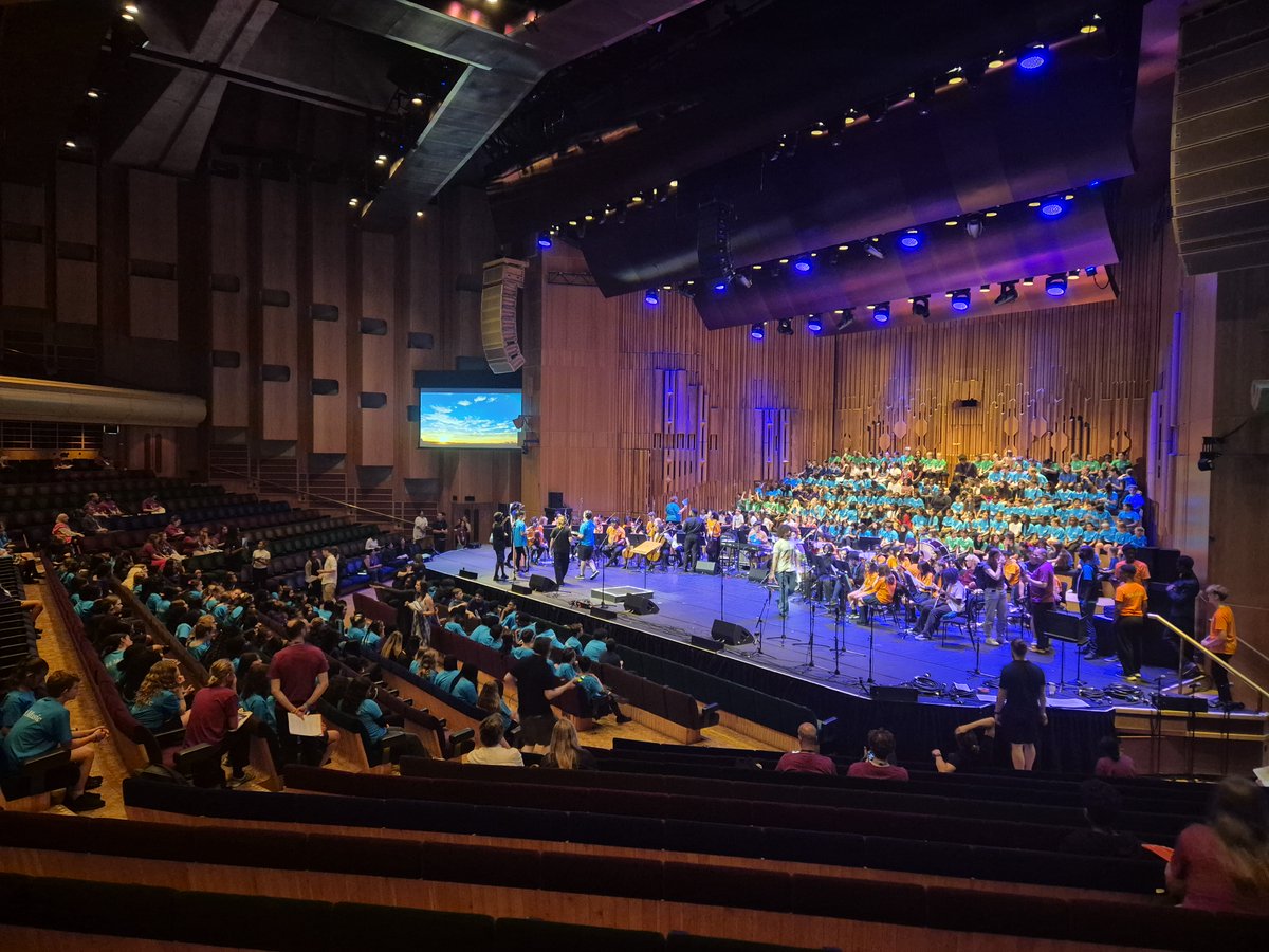🎉✨ A night of hope, heart, and heroes! We’re proud to celebrate the Ark Gala 2025, marking 25 years of transforming young lives. 🌟

A huge shoutout to all our pupils and staff from Ark Victoria for their inspiring performance as a part of the ensemble. 💙