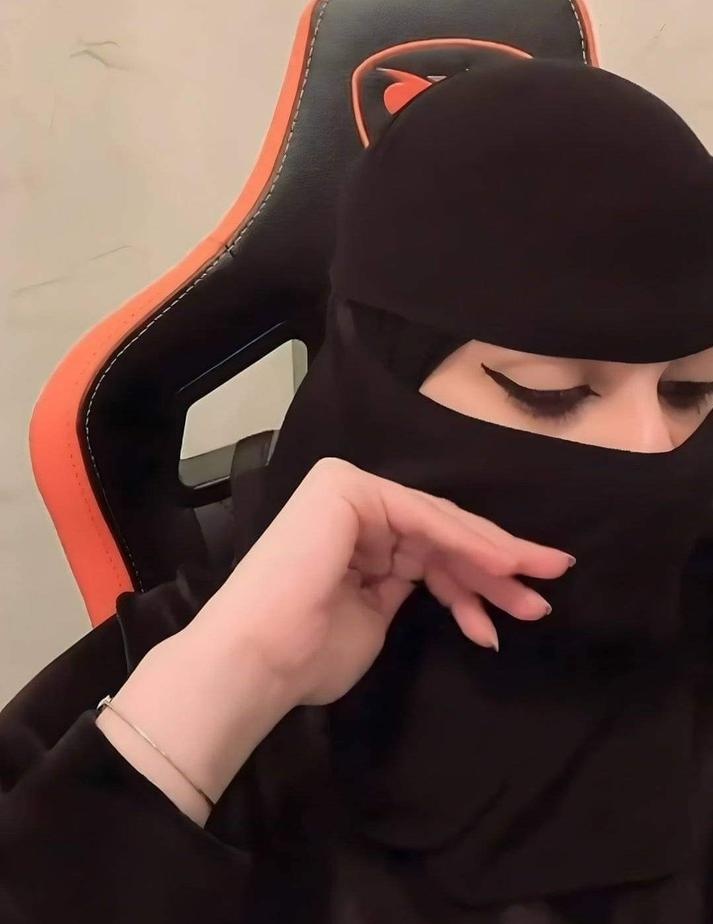 مَن هي المرأة التي يمِل منها الرجل حتى لو كانت جميلة جدًاا؟ 🤔