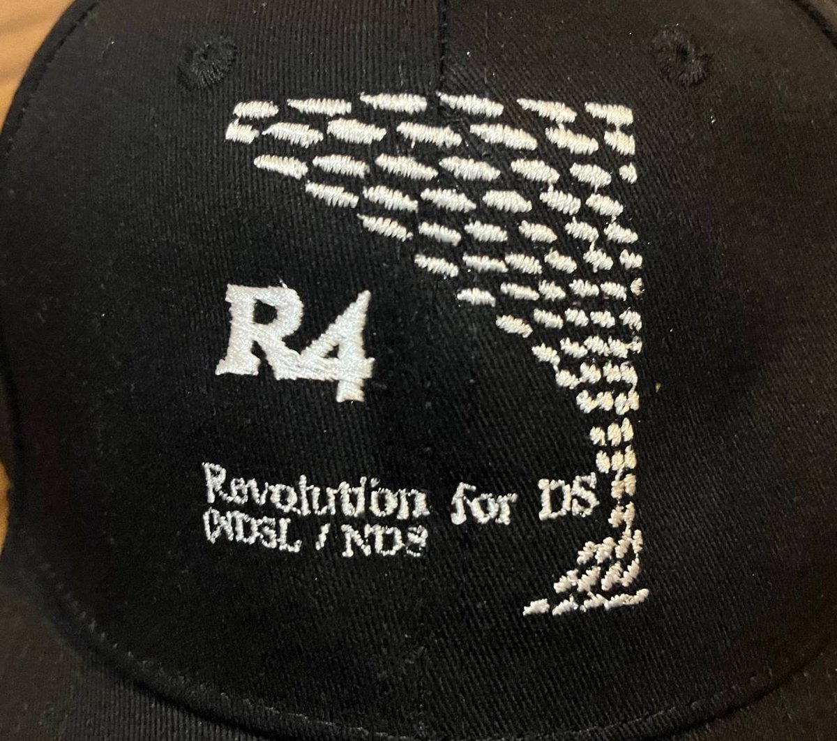 Oops!…I Did It Again (not a perfect embroidery but they only charged me like 15€ for it and it was ready in 30 min lol)