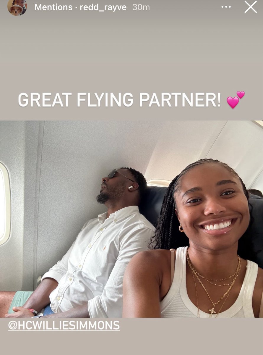 Oh she returned the favor!!! 🤦🏾‍♂️😂😴
#SleepFlyer #GradTrip